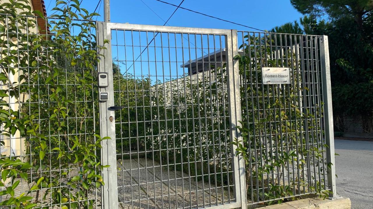 Apartament Patras Romeο House Zewnętrze zdjęcie